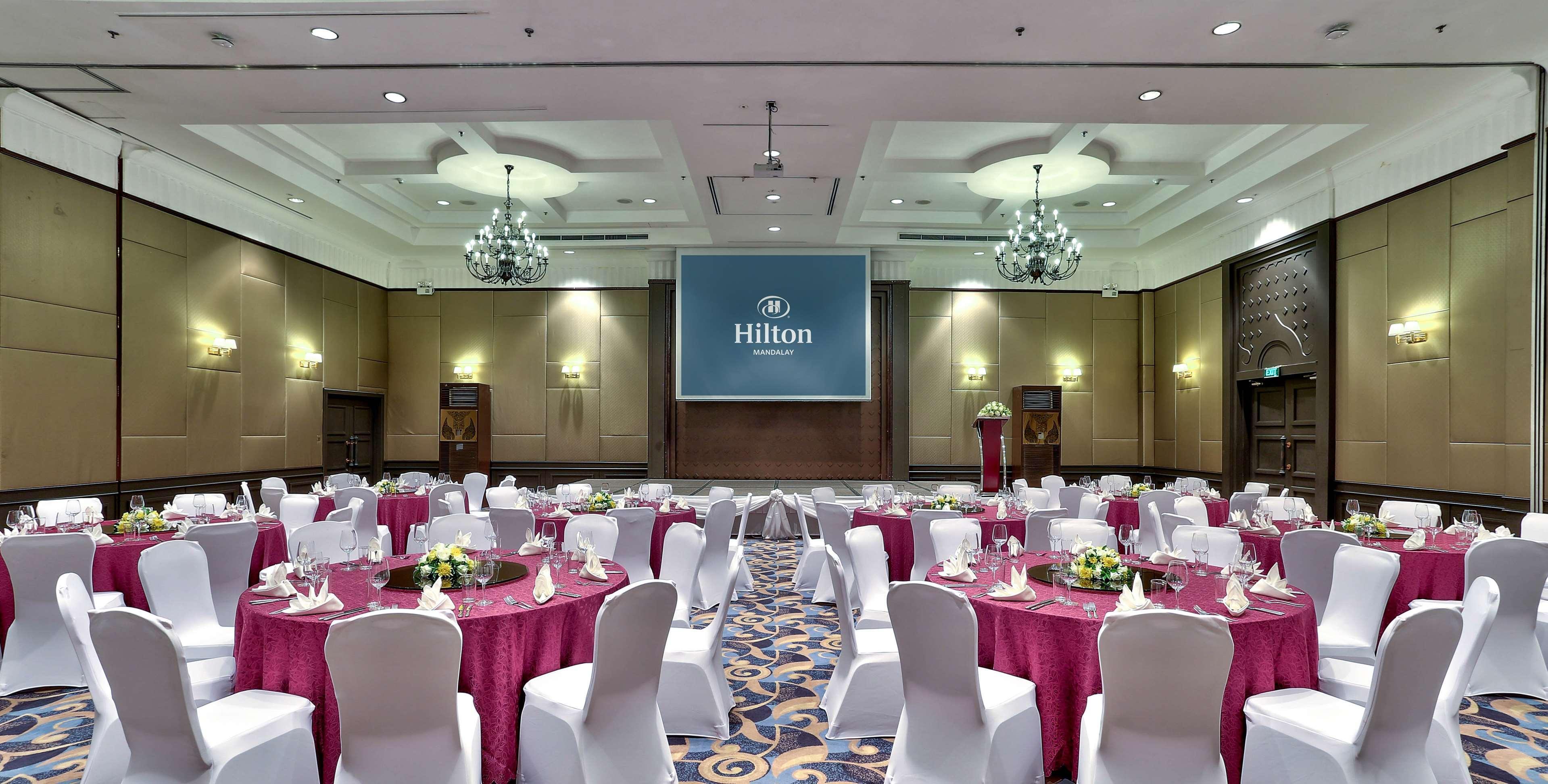 Hotel Hilton Mandalay Exterior foto
