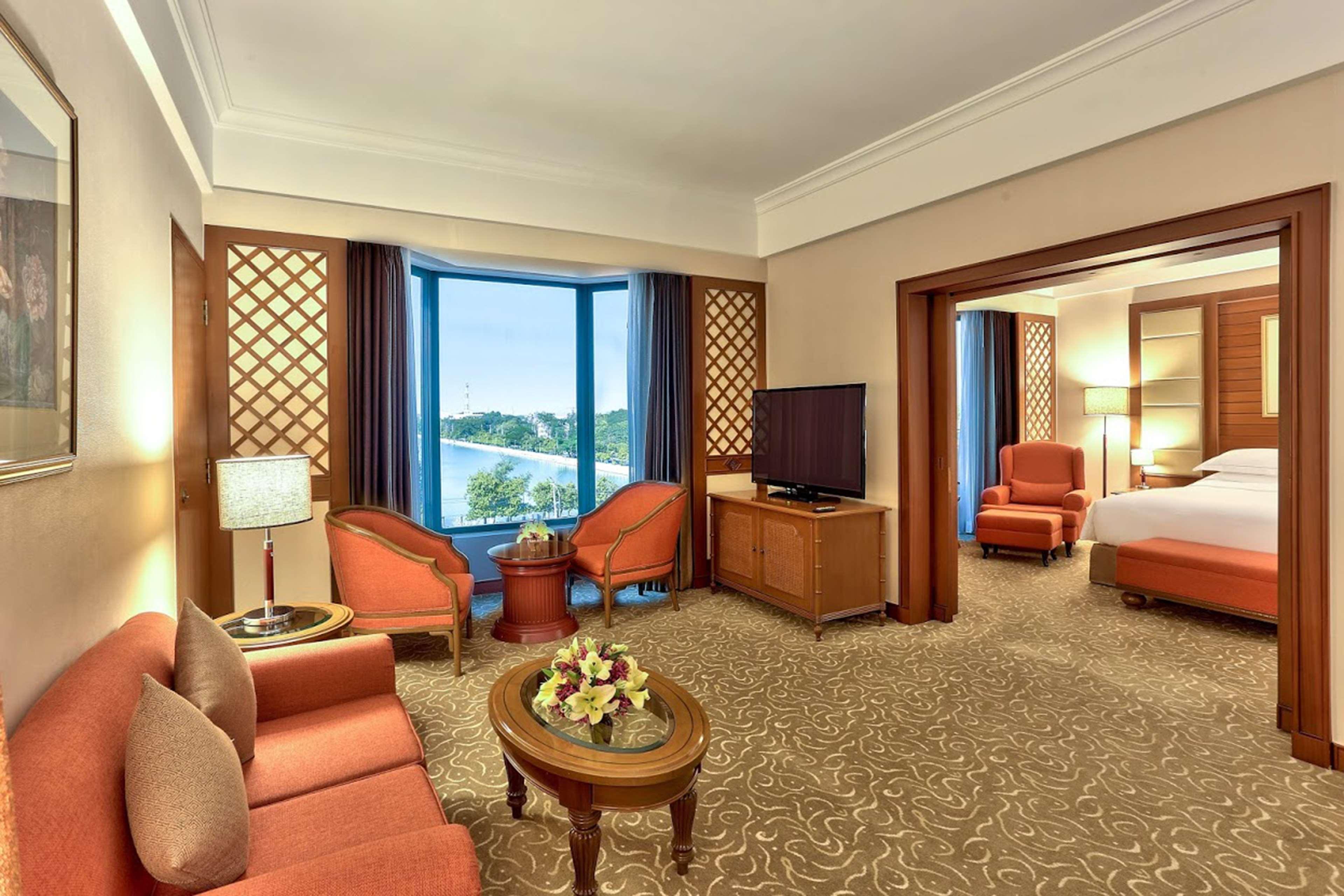 Hotel Hilton Mandalay Exterior foto