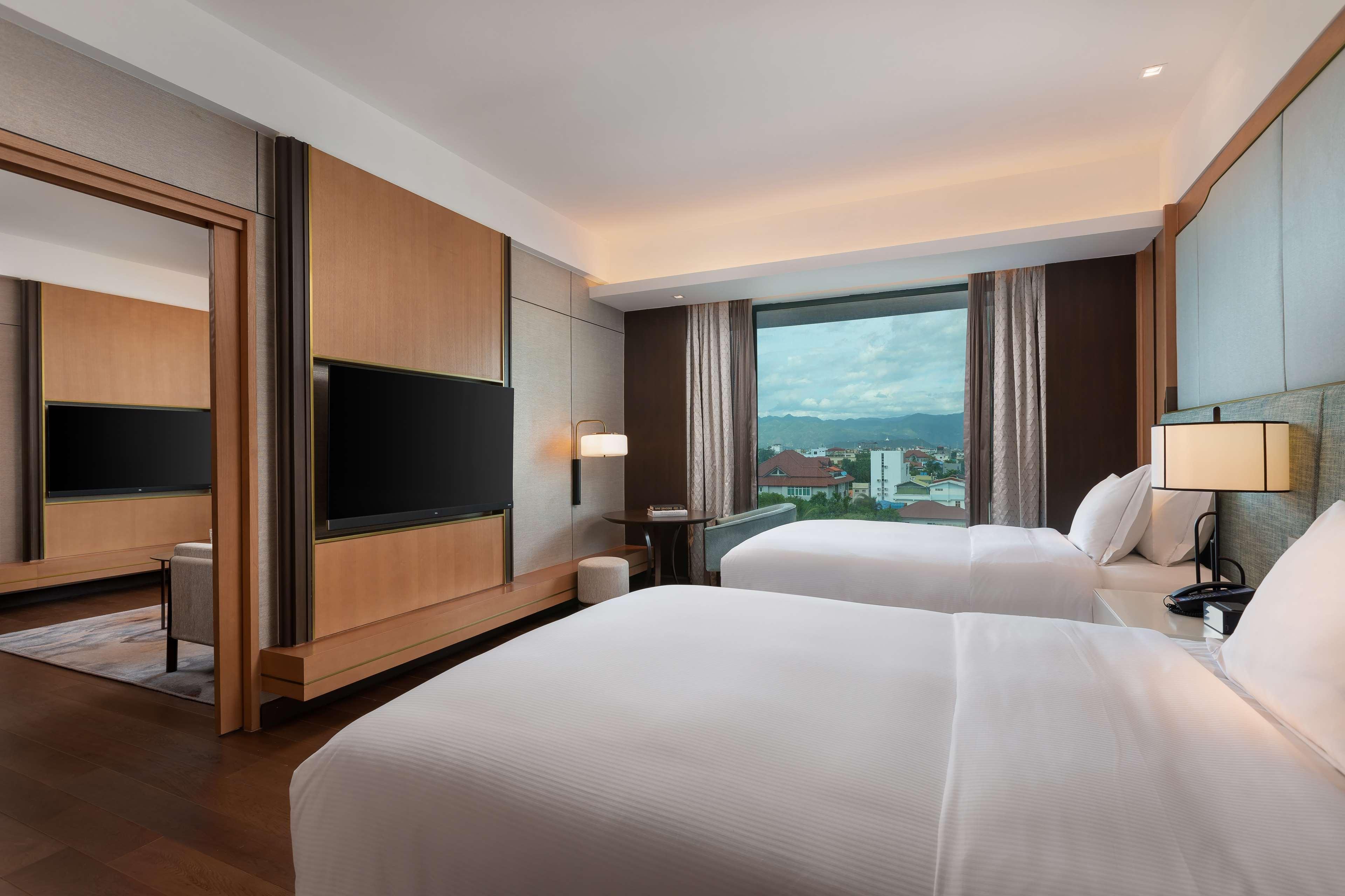 Hotel Hilton Mandalay Exterior foto