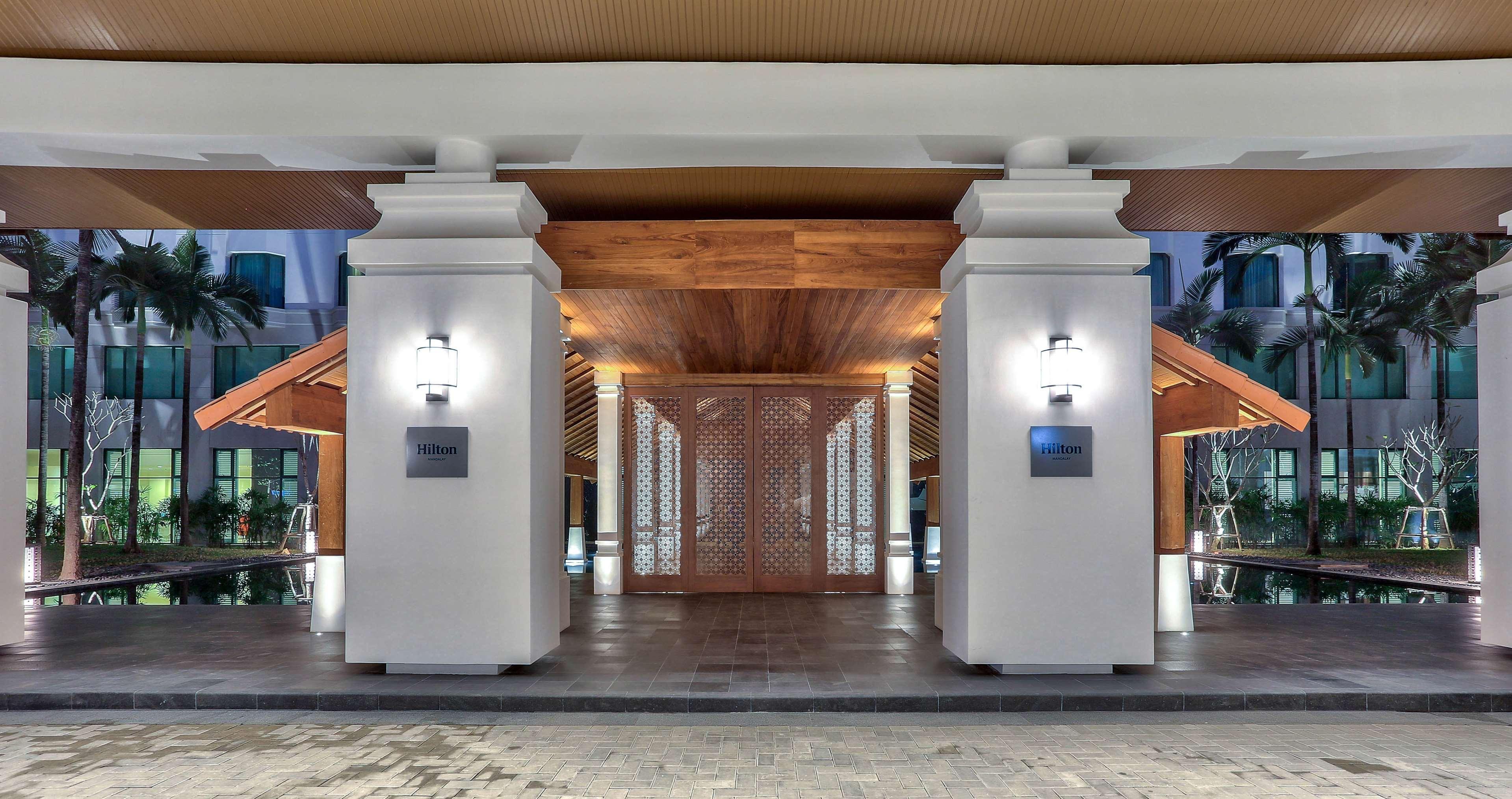 Hotel Hilton Mandalay Exterior foto