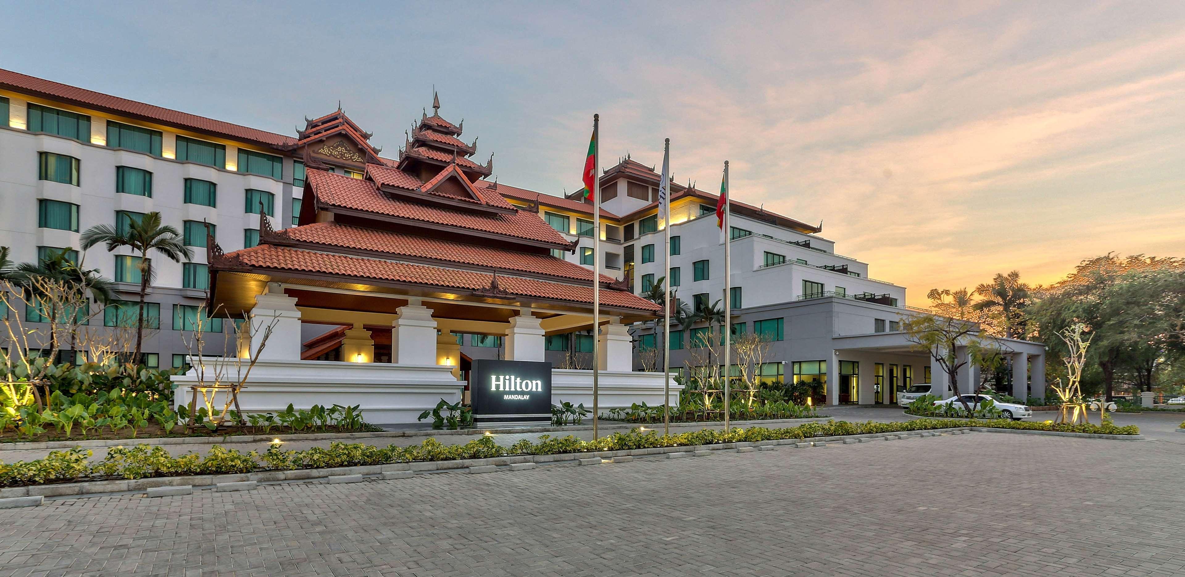 Hotel Hilton Mandalay Exterior foto
