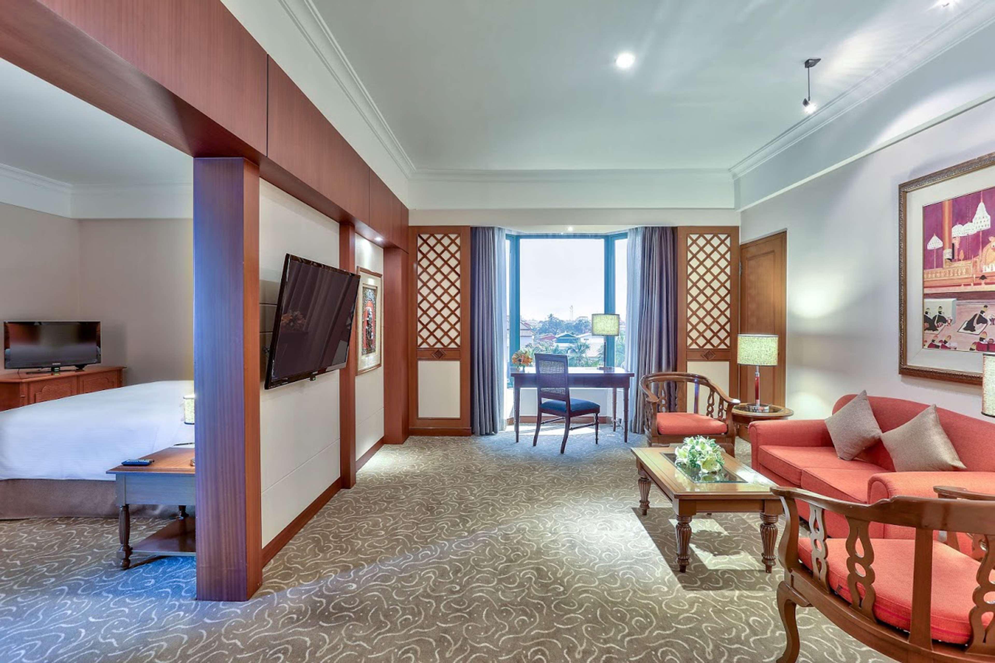 Hotel Hilton Mandalay Exterior foto