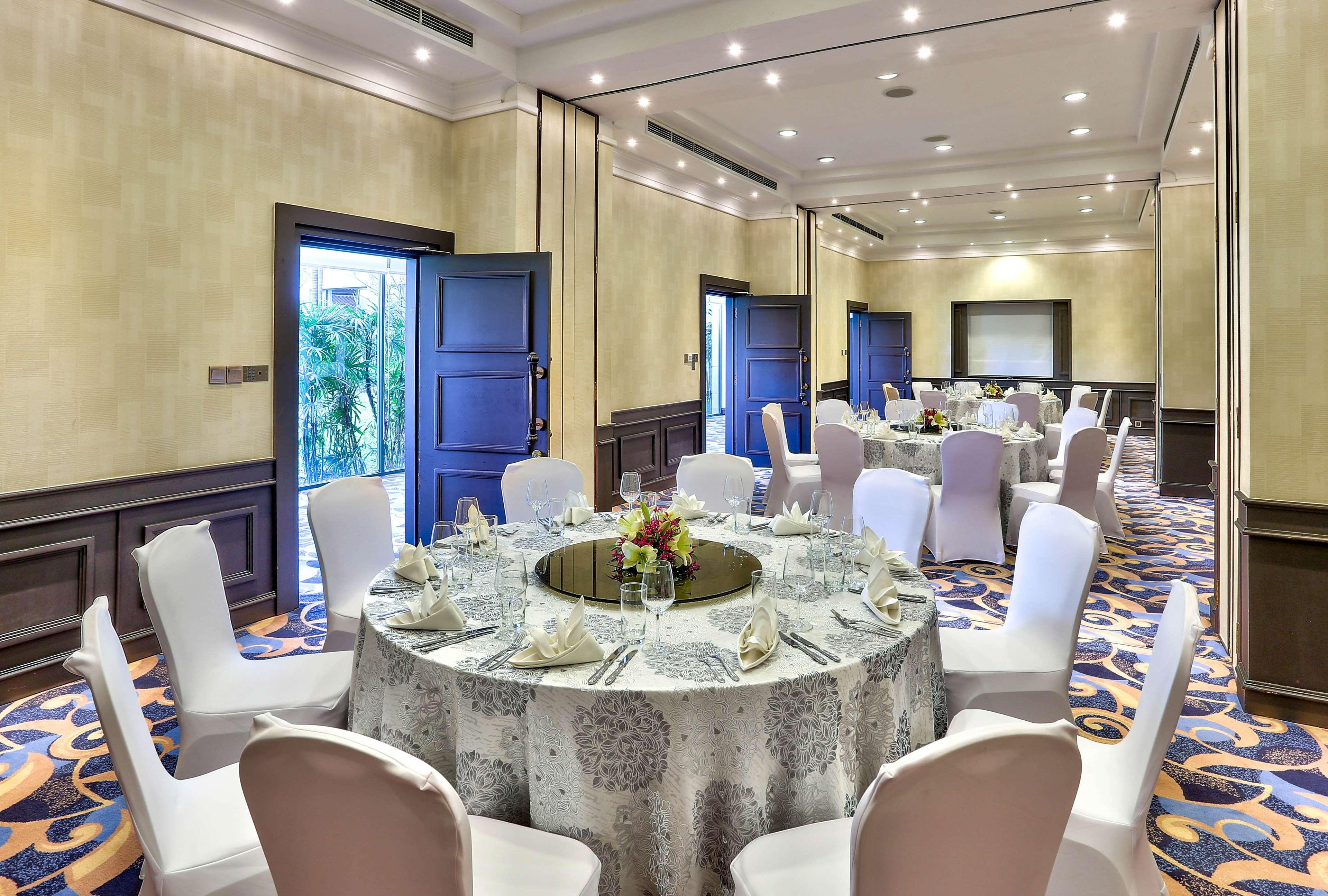 Hotel Hilton Mandalay Exterior foto